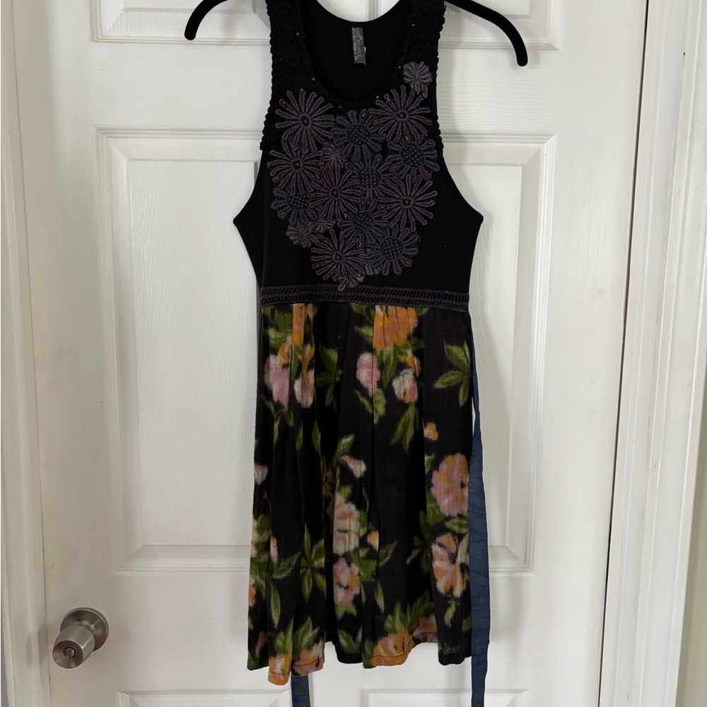 Floral Black and Purple Sleeveless Dress